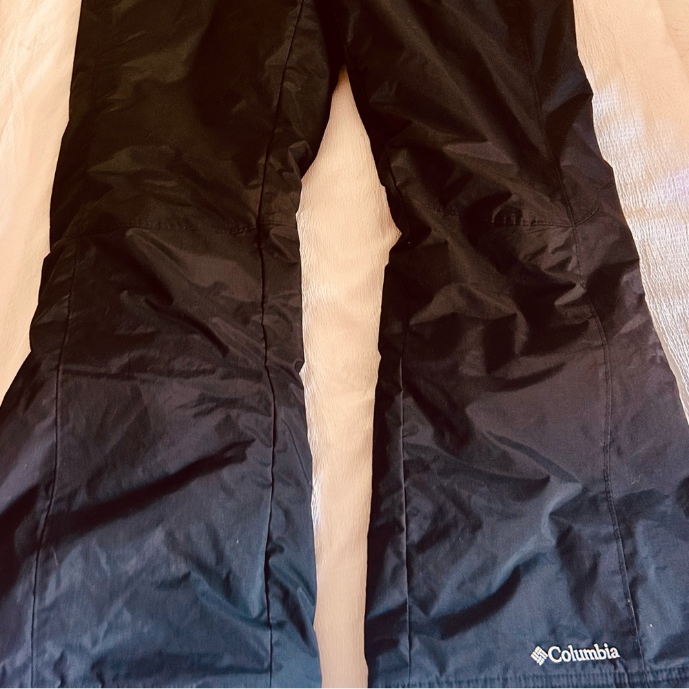 Size large Columbia ski pants, long. Worn only once for two hours. Brand NEW!